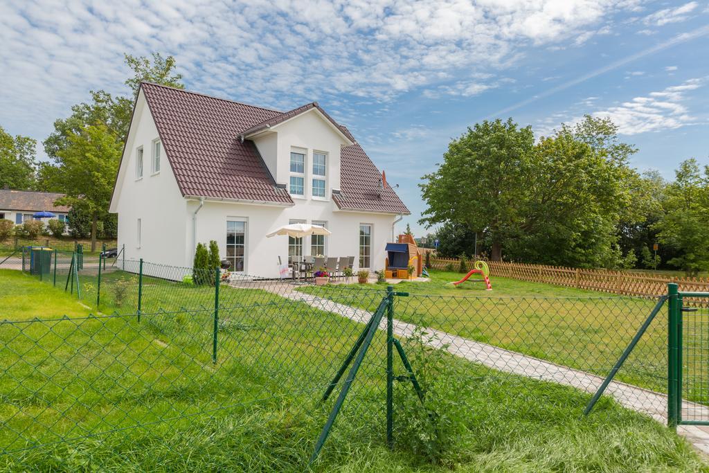 Ferienwohnanlage Schwabe Mit Schwimmbad Apartment Rerik Exterior photo